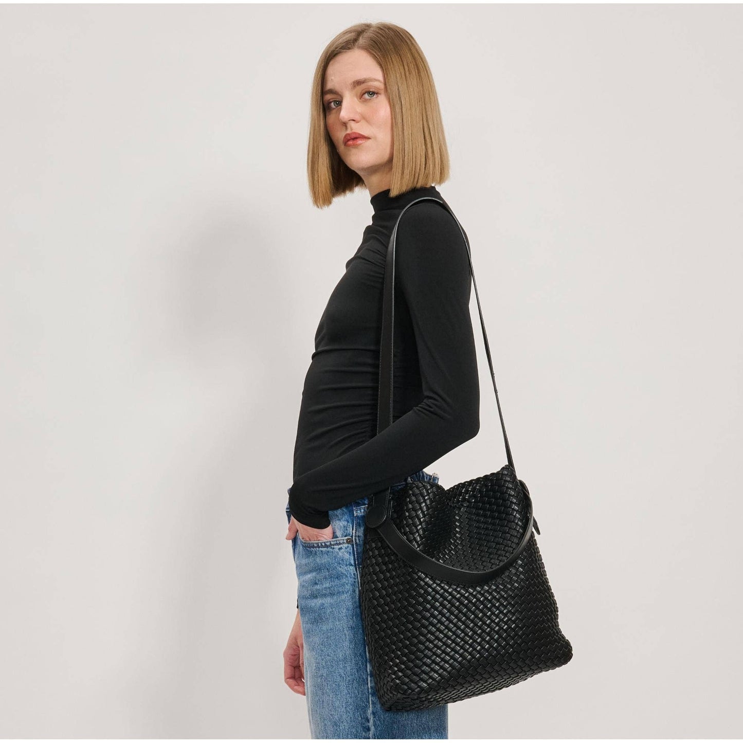 Edith Woven Hobo: Black